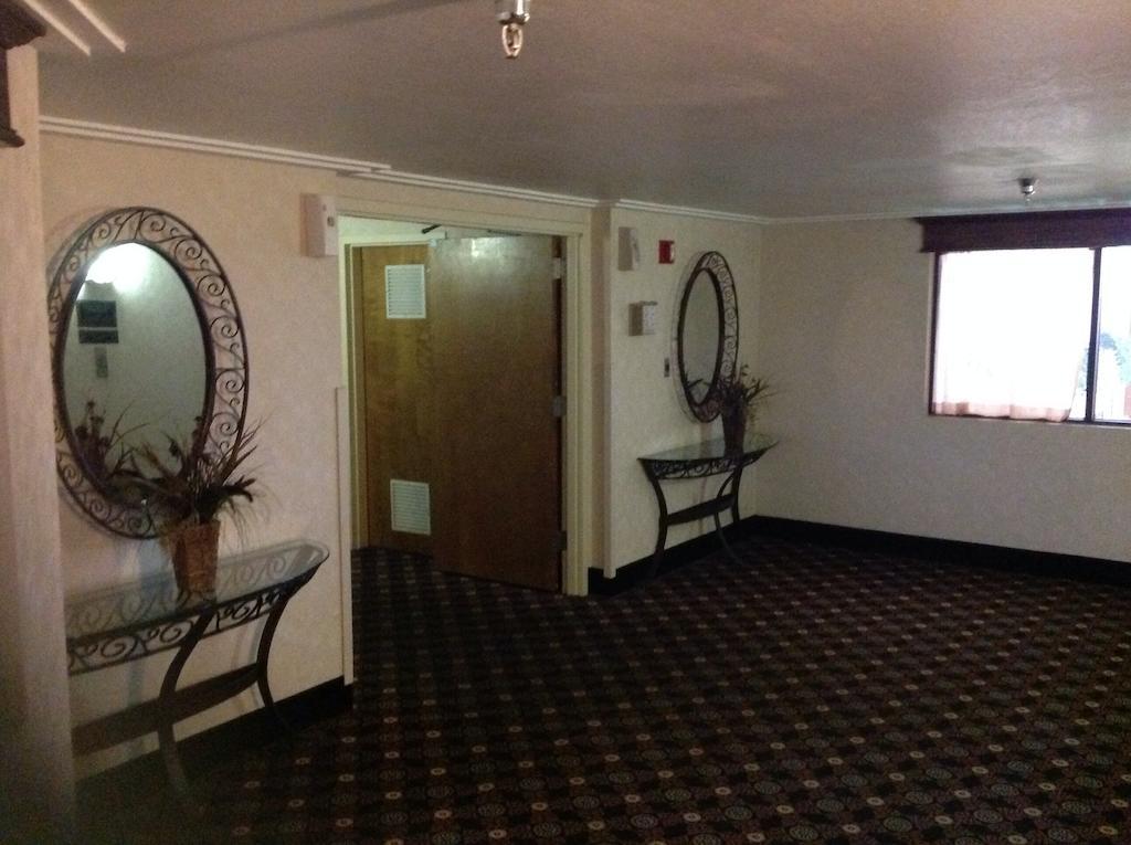 ホテル Wyndham Garden アマリロ エクステリア 写真